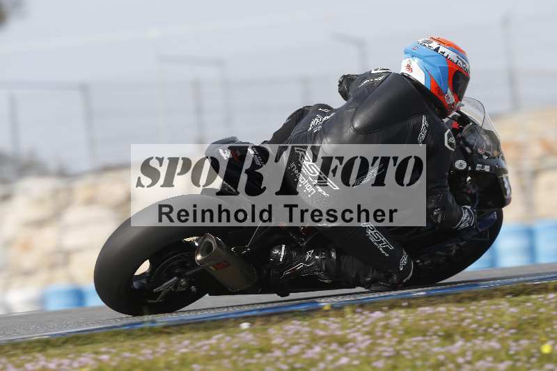 /Archiv-2024/02 29.01.-02.02.2024 Moto Center Thun Jerez/Gruppe schwarz-black/backside